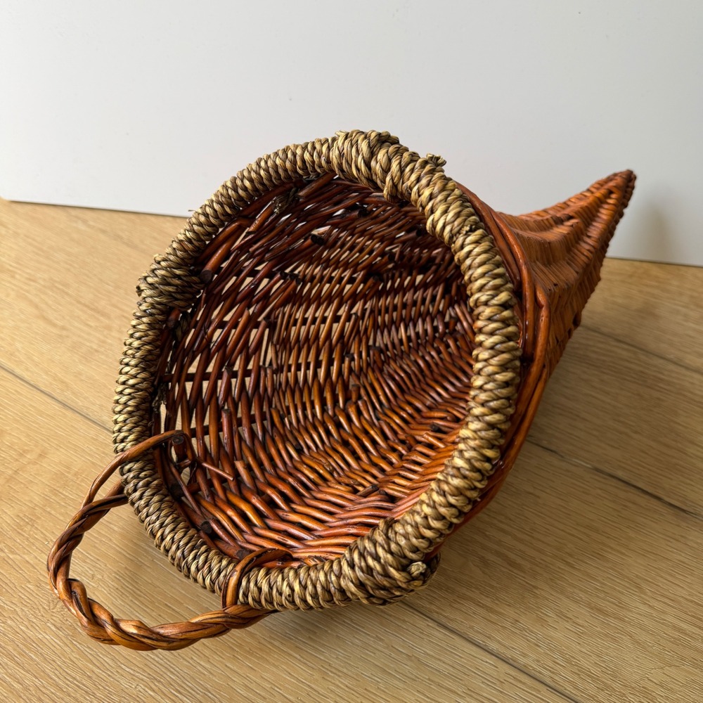 Vintage Woven Wicker Cornucopia Basket Brown Horn of Plenty Thanksgiving Decor
